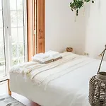 Dreamsea Surf Couette-café Gouveia (Lisbon)