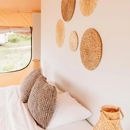 Dreamsea Surf Bed & Breakfast Gouveia (Lisbon)