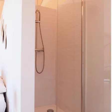Bed & Breakfast Dreamsea Surf Gouveia (Lisbon)