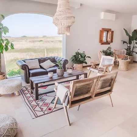 Dreamsea Surf Bed & Breakfast Gouveia (Lisbon)